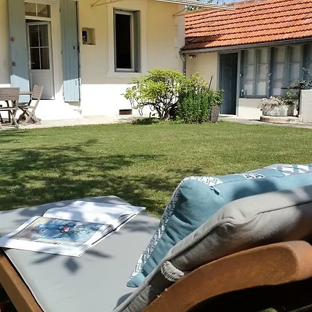 Le De L'atelier ברגרק