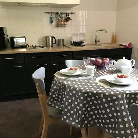 בית נופש Le De L'atelier *